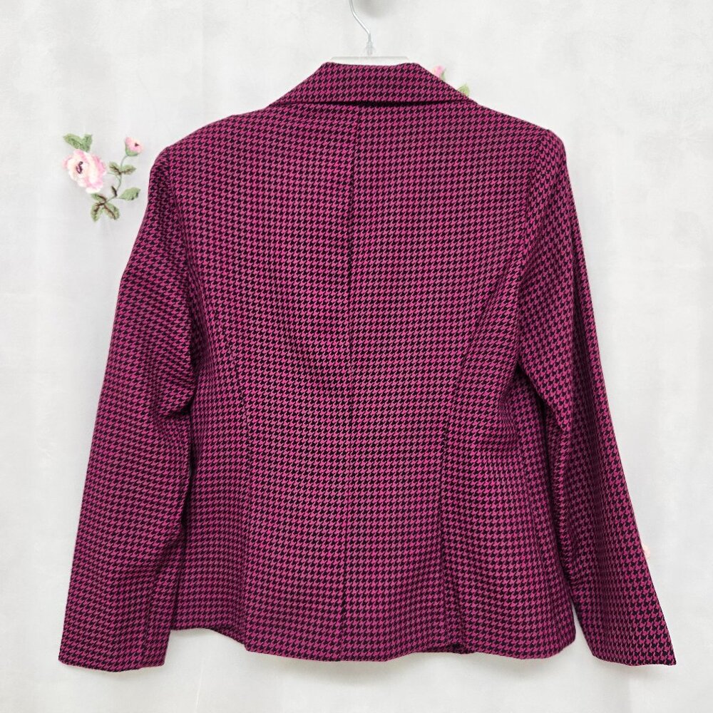 Sweet Suit Petite* Fuchsia & Black* Classic Houndstooth Weave Blazer* Size: 8P - Picture 4 of 7